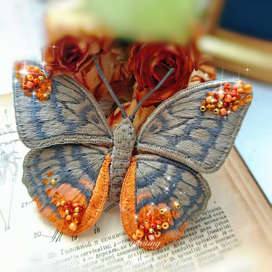 Embroidery Brooch Kit