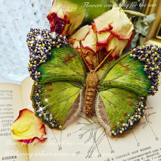 Embroidery Brooch Kit