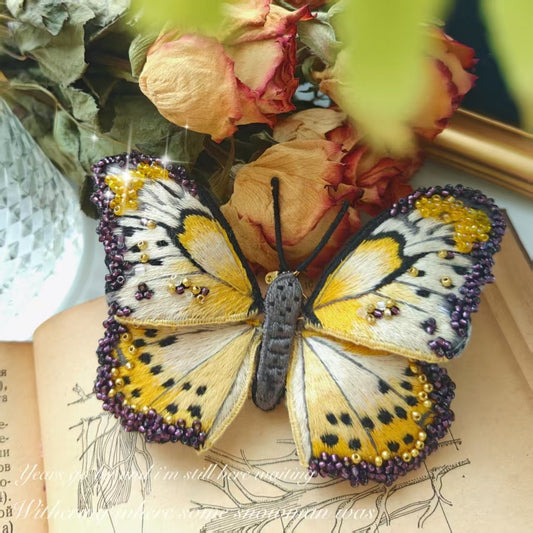 Embroidery Brooch Kit