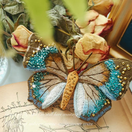 Embroidery Brooch Kit