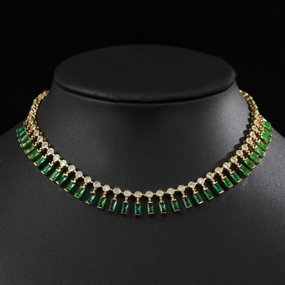 Emerald choker necklace