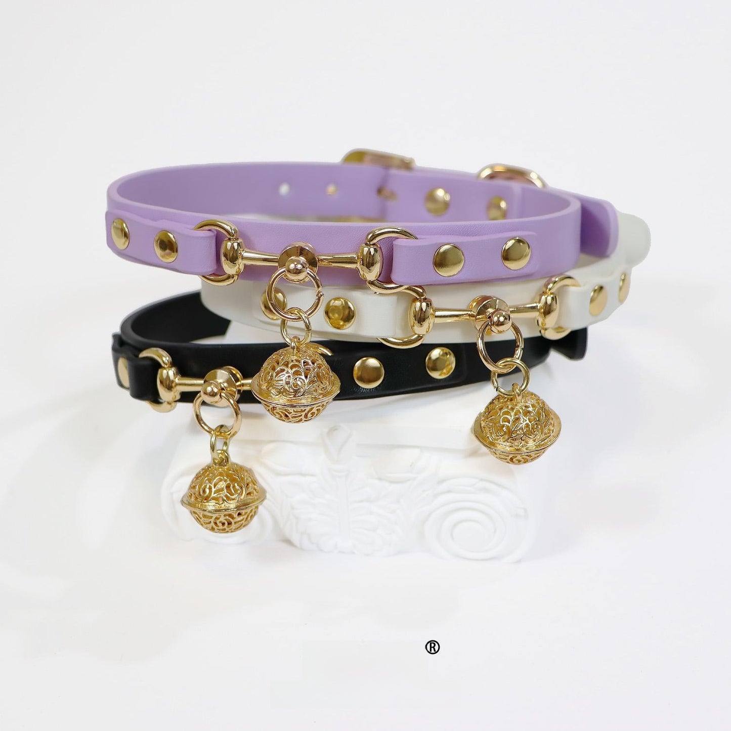 Engraved Bell Leather Choker Collar