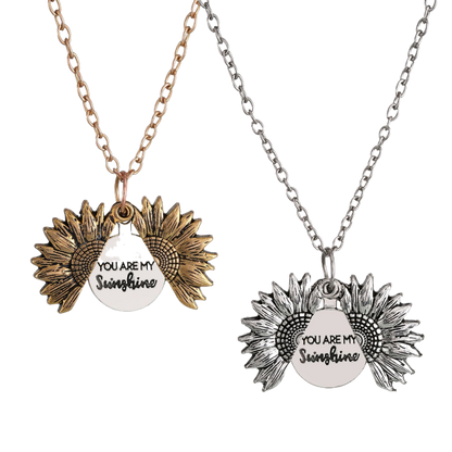 Engraved pendant necklace