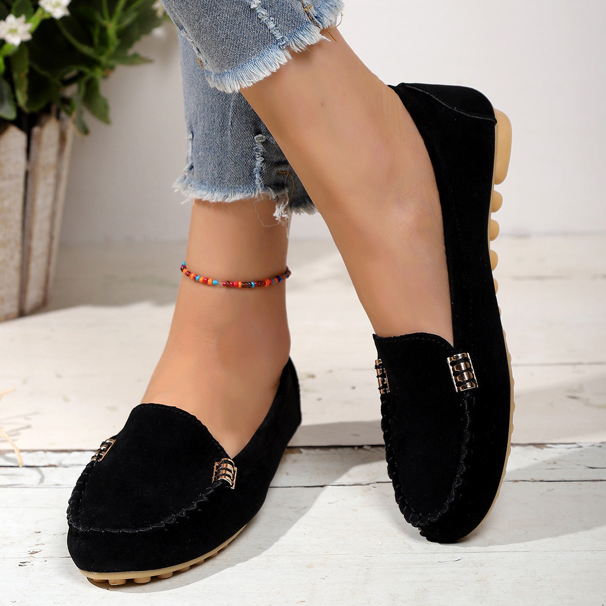 Europe and the United States cross-border plus size women's shoes 2024 spring and autumn new bean shoes shallow mouth a pedal foreign trade women's shoes wholesale
