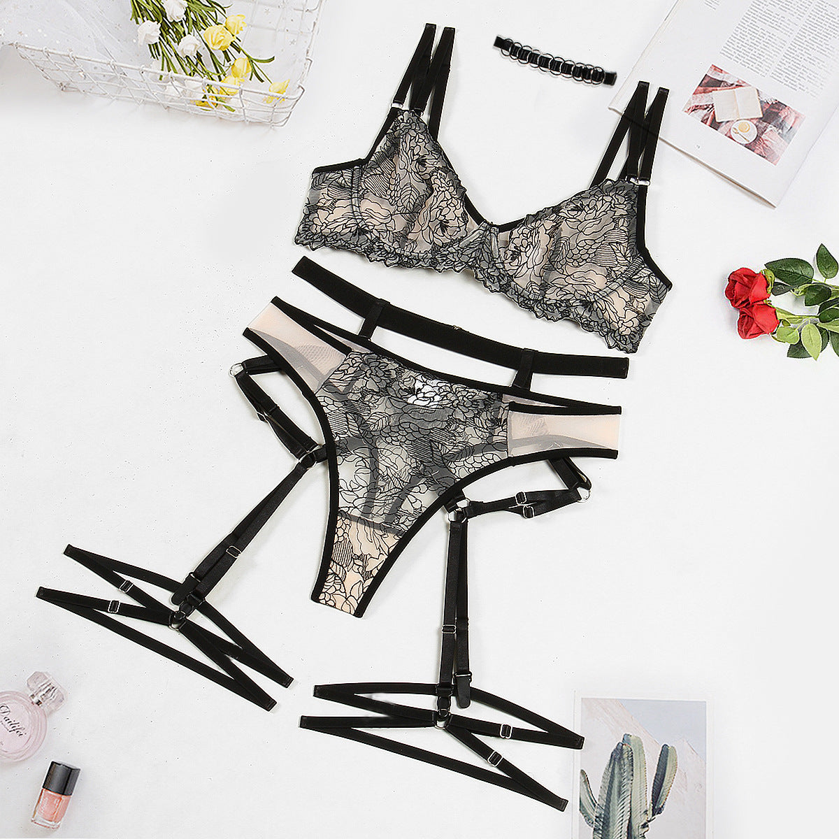 European and American Summer Sexy Underwear Neck Ring Garter Belt suit Fashion Embroidered Mesh Collar Piece Perspective Fun Five-piece Set