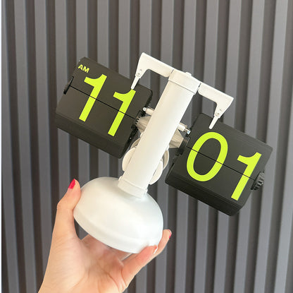 European-style Automatic Flip Clock with Quartz Movement