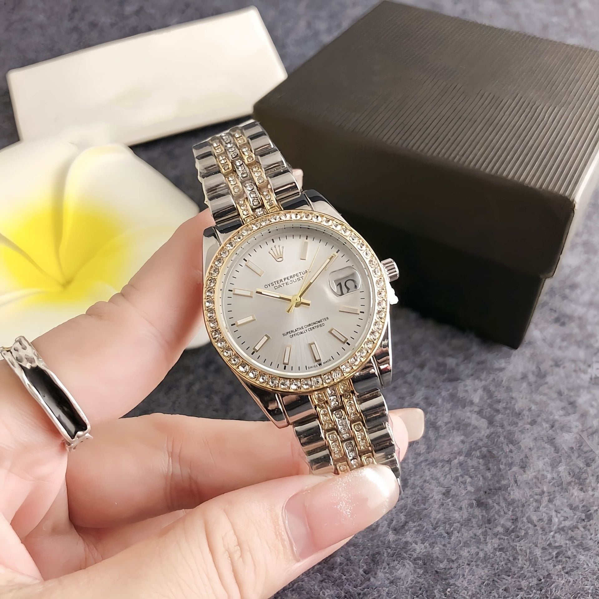 European Style Diamond Quartz Watch
