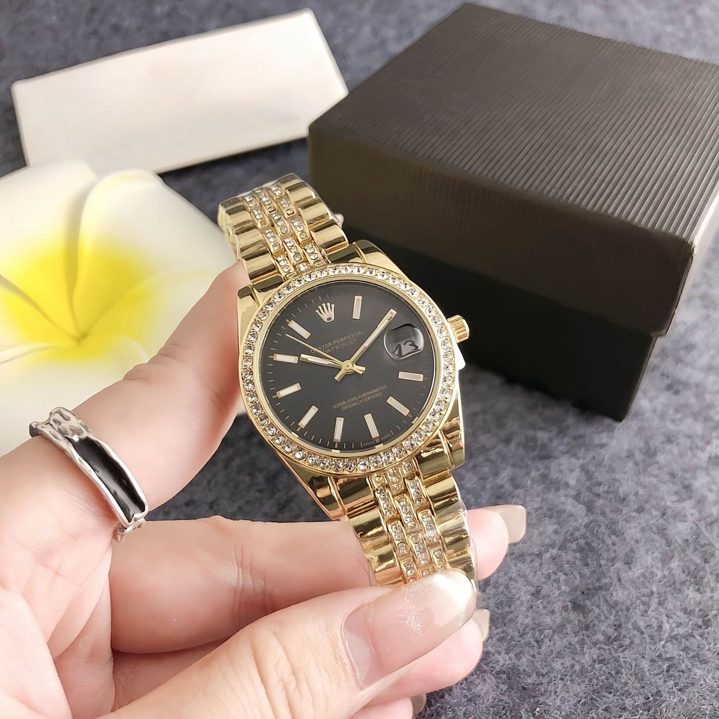European Style Diamond Quartz Watch