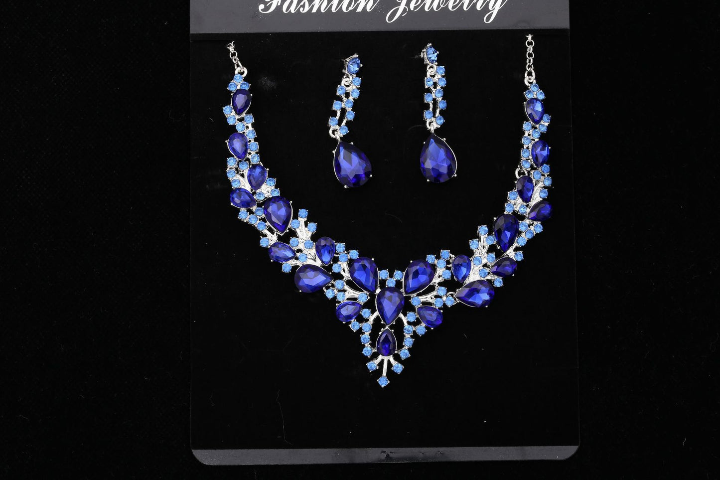 Evening dress accessories