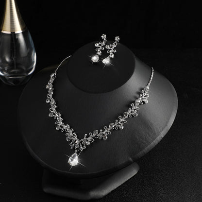 Evening dress accessories