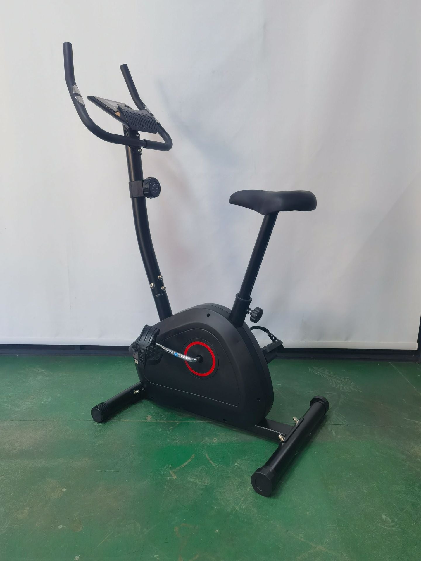 Exercise training magnetic control vehicle