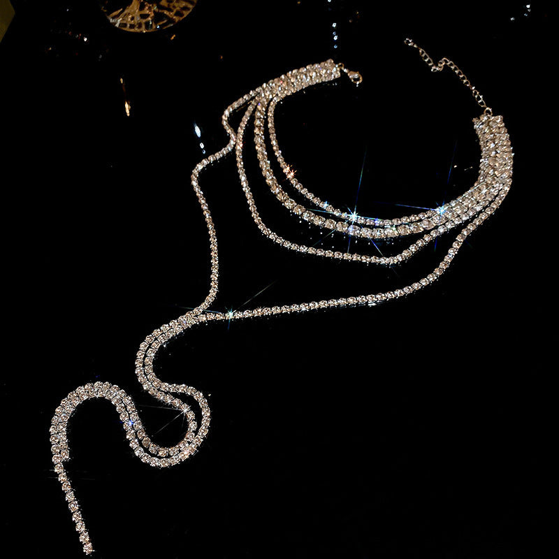 Exquisite diamond-set drop pearl necklace