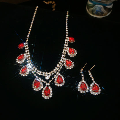 Exquisite diamond-set drop pearl necklace
