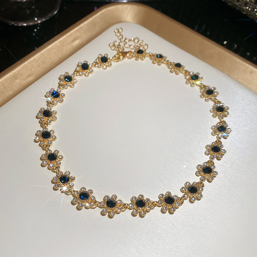 Exquisite diamond-set drop pearl necklace