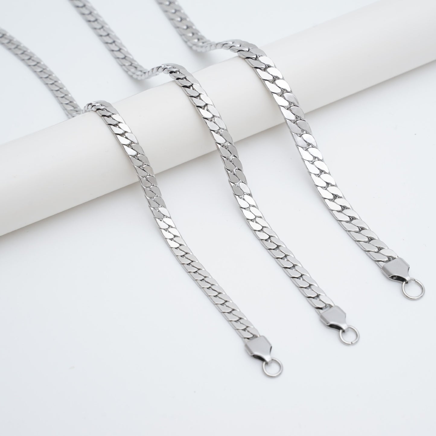 Exquisitely Polished Four-Sided Encrypted Necklace