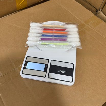 Extra-large cotton swabs for cats