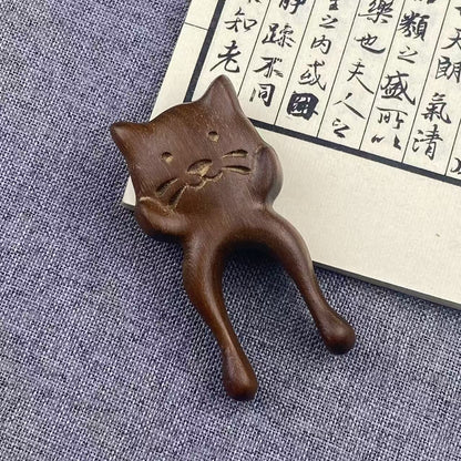 Eye massage comb nose bridge