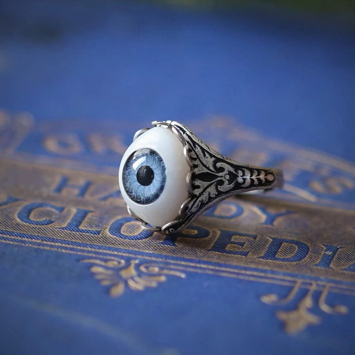 Eye-shaped Creative Adjustable Ring