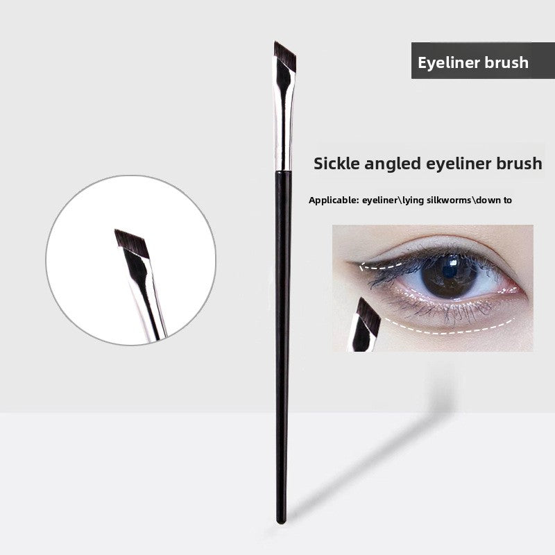 Eyebrow Brush with Razor-Sharp Edge