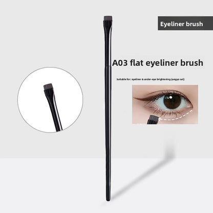 Eyebrow Brush with Razor-Sharp Edge