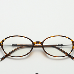 Bright black frame c1