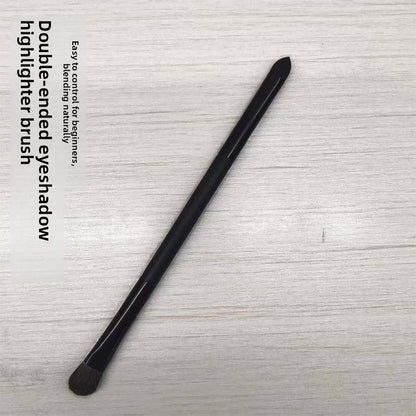 Eyeshadow brush