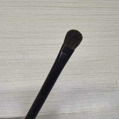 Eyeshadow brush