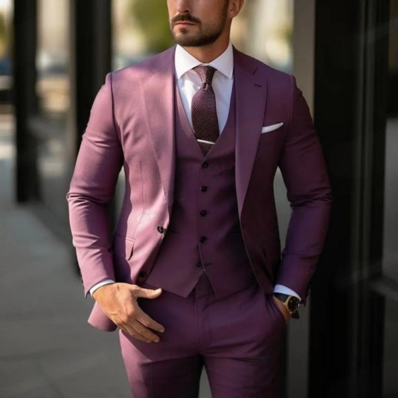 Men’s Three-Piece Solid-Color Suit – Stylish & Sophisticated.
