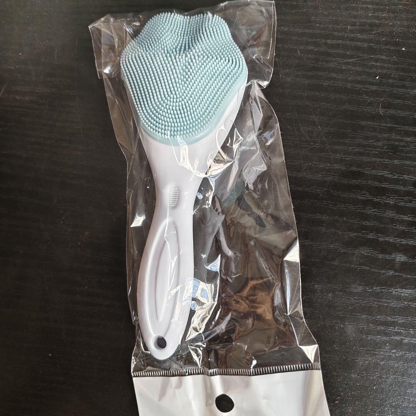Facial Cleansing Brush