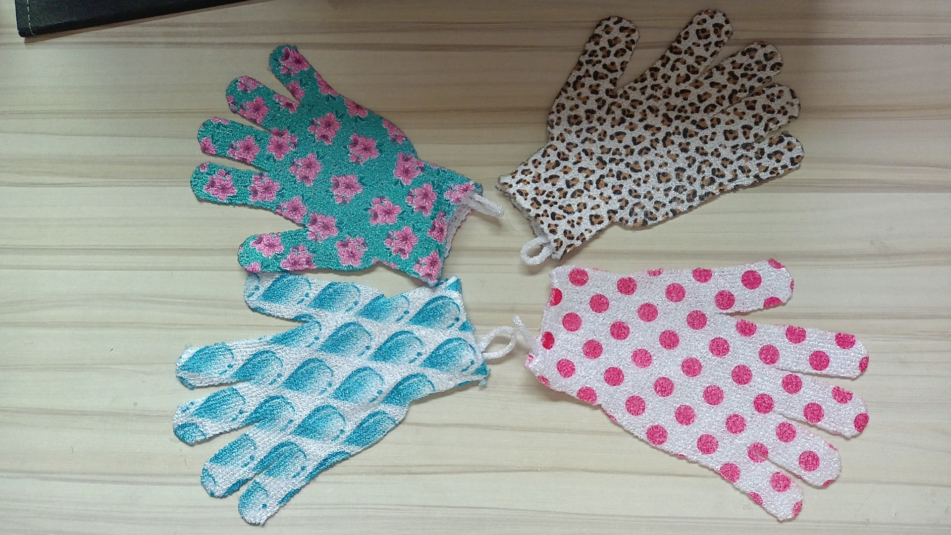 Factory direct bath towel bath gloves five fingers bath towel mud rubbing back artifact exfoliating spot wholesale