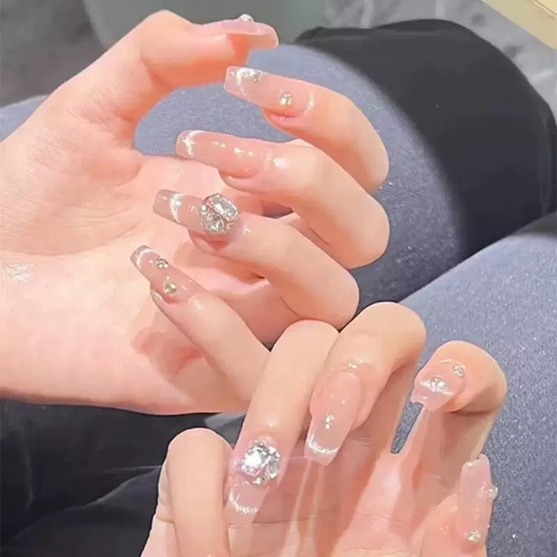 false nails