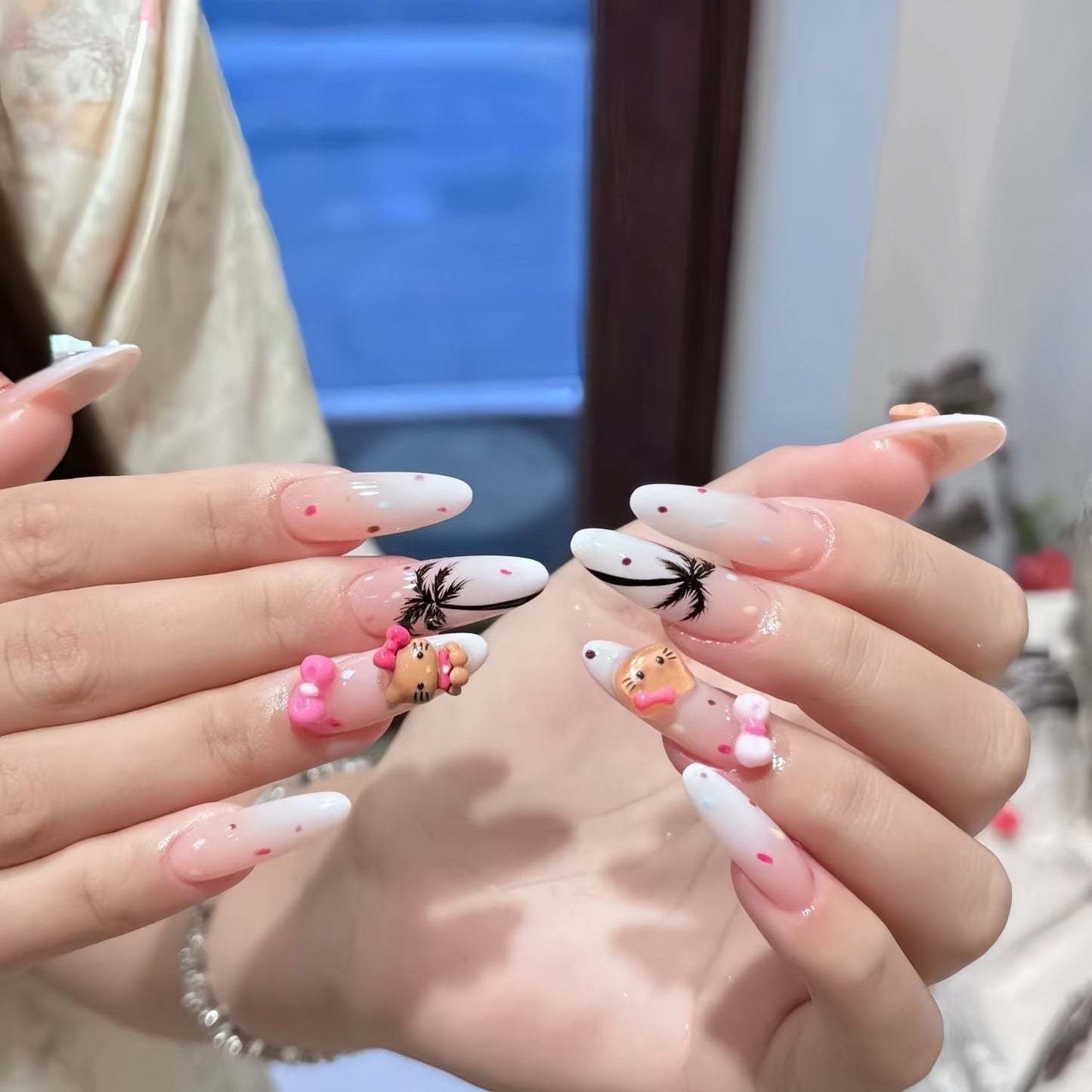 false nails