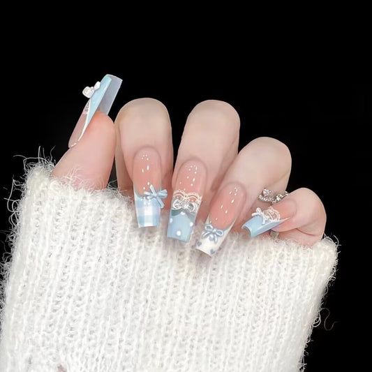 false nails