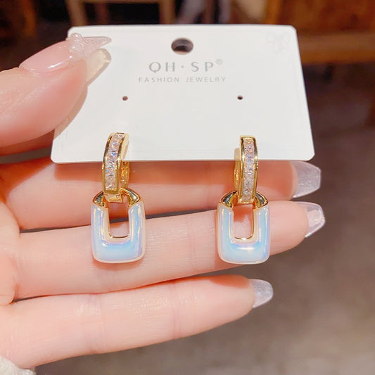 fashion earrings