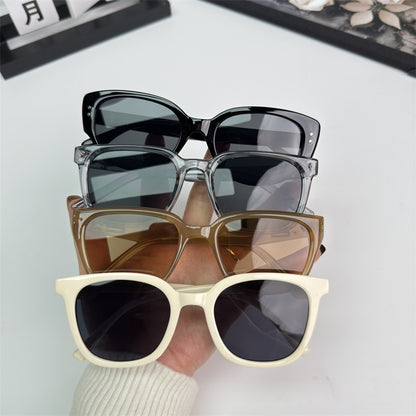 fashion generous frame glasses