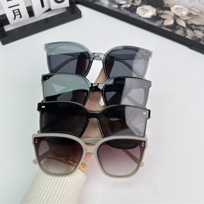 fashion generous frame glasses