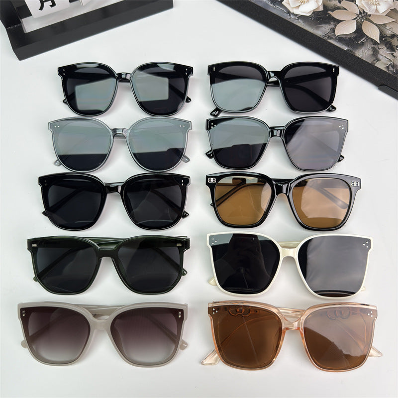 fashion generous frame glasses
