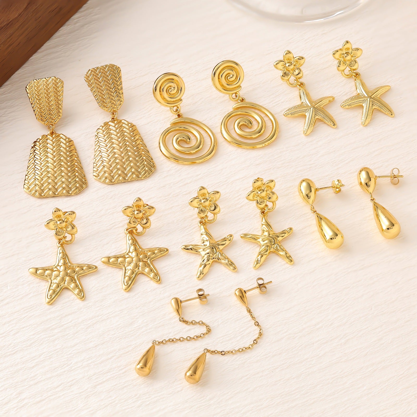 Fashion Geometric Stud Earrings