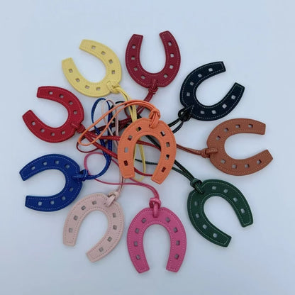 Fashion Horseshoe Buckle Keychain Pendant