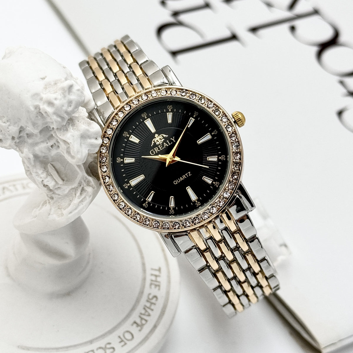 Fashion Luminous Quartz Women Watch