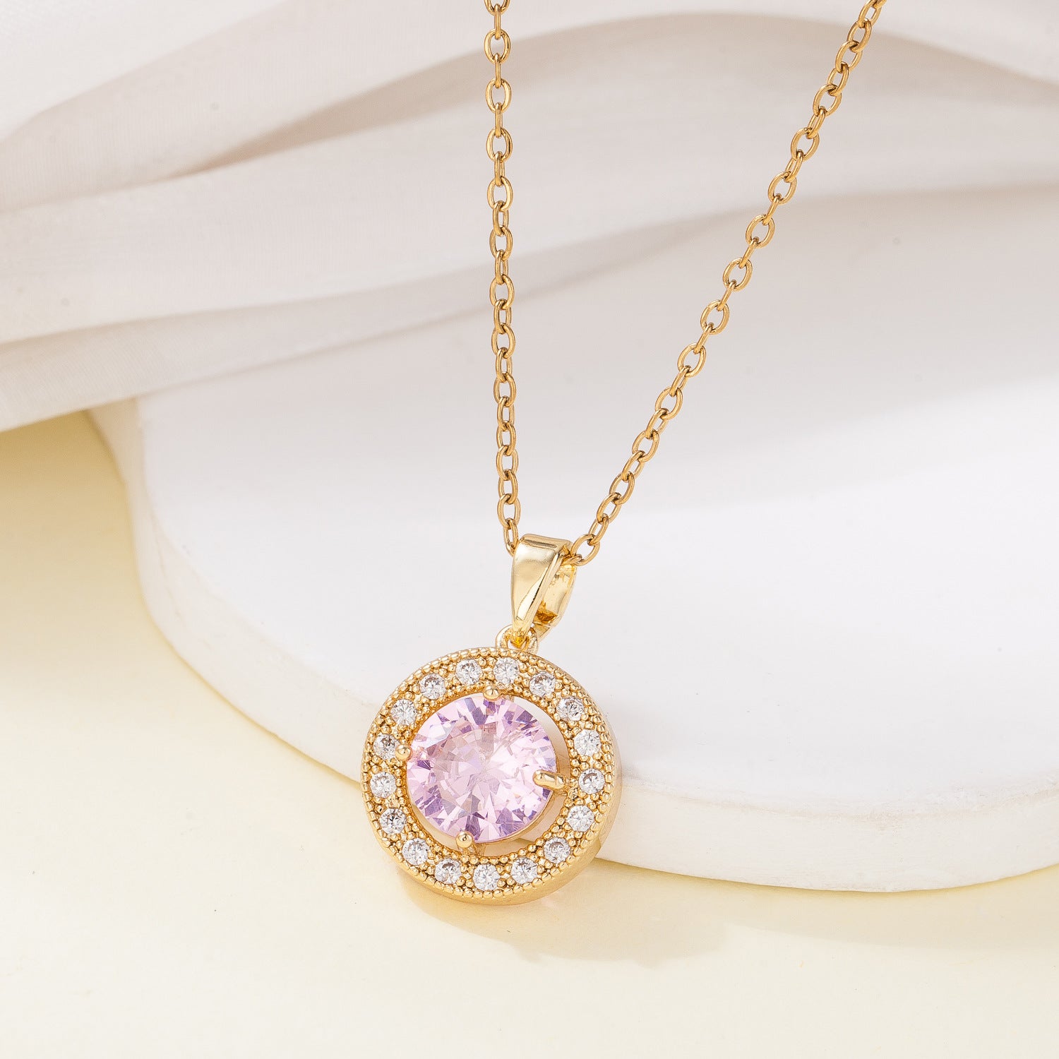 fashion necklace