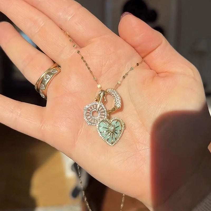 fashion necklace
