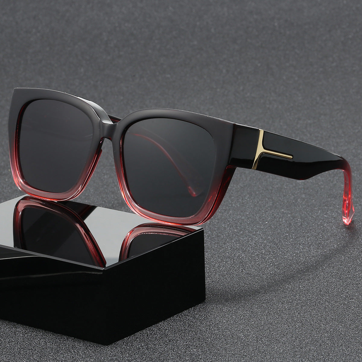 Fashion Polarized Clip-On Sunglasses Square Frame