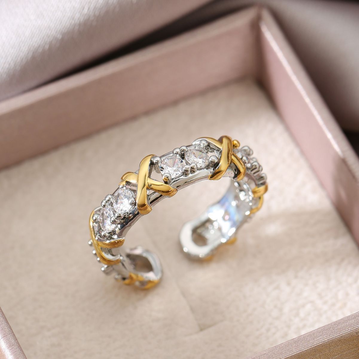 fashion ring