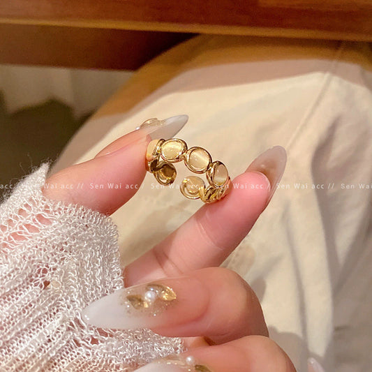 Fashion ring