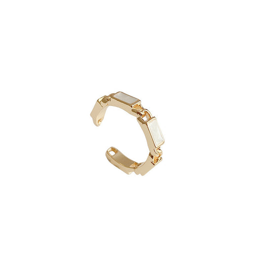 Fashion ring