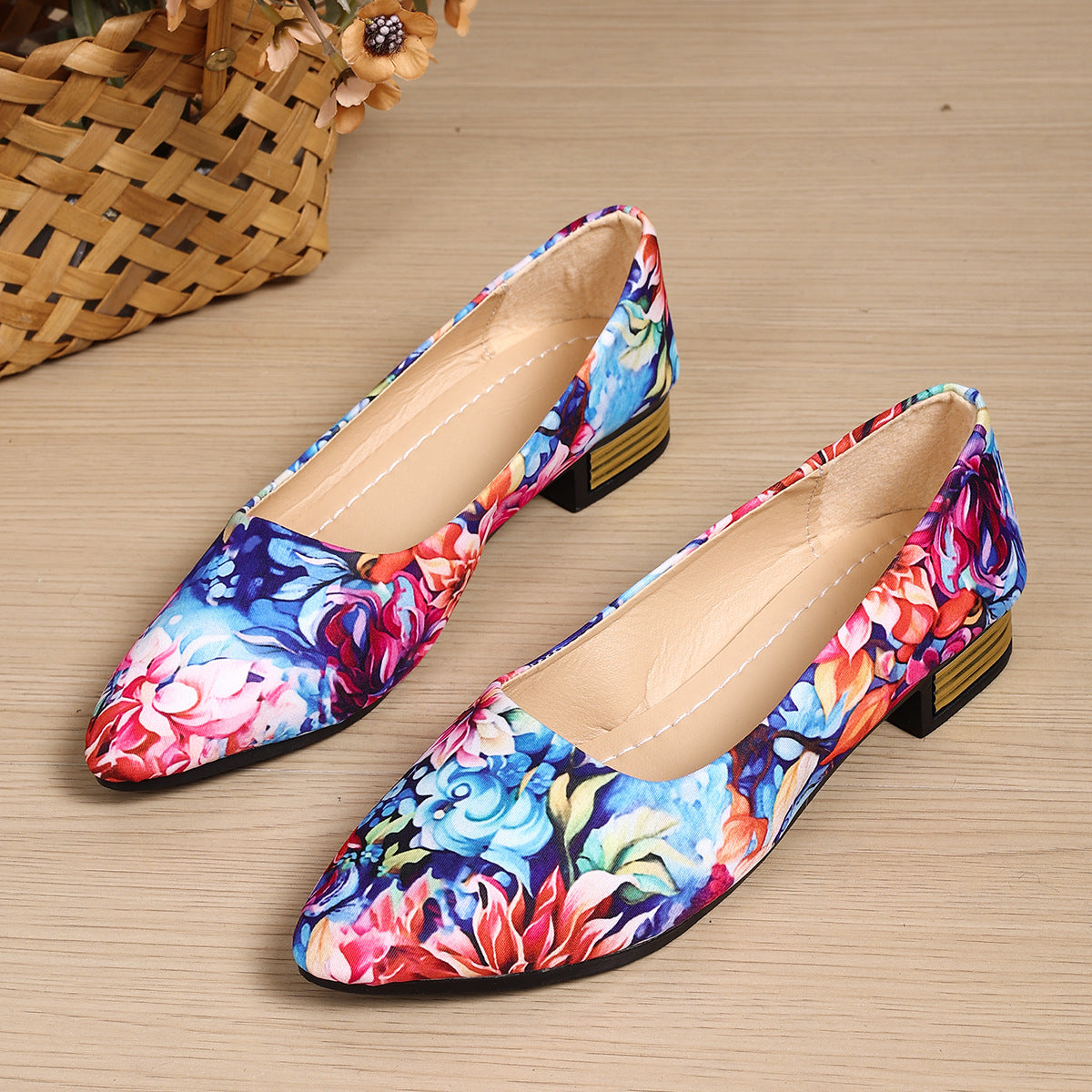 Fashion Women's Pointed Toe Thick Heel Shoes