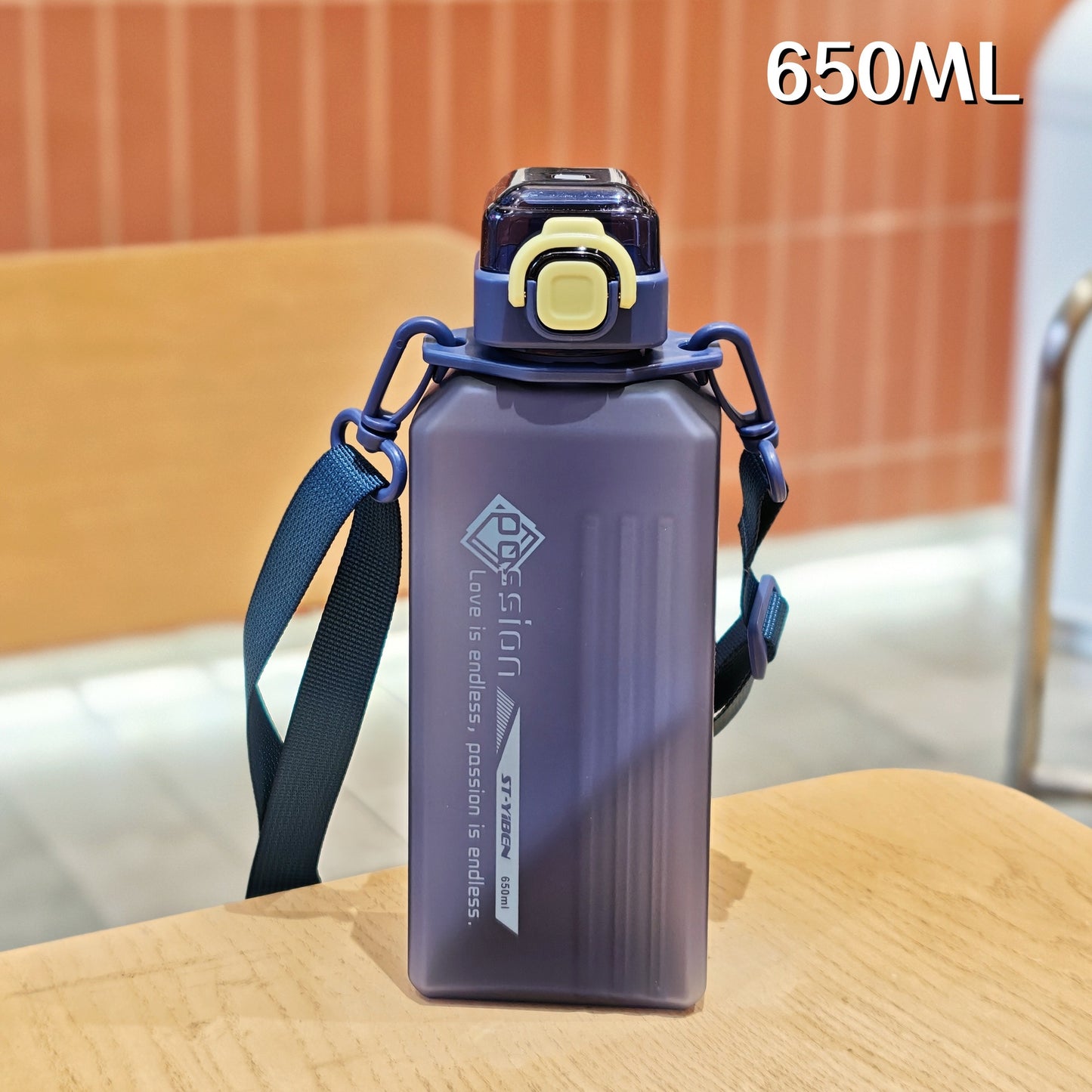 Fashionable and Creative Square Plastic Water Cup, Portable Sports Direct-Drinking Cup