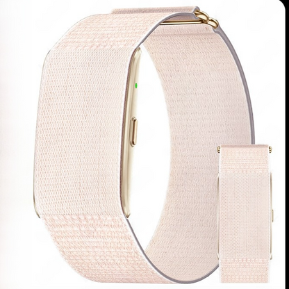 Fashionable and lightweight smart bracelet