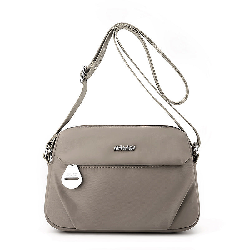 Fashionable and simple nylon single-shoulder bag